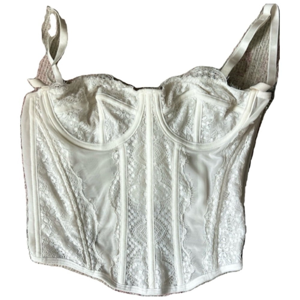 Elegant White Lace Corset Top